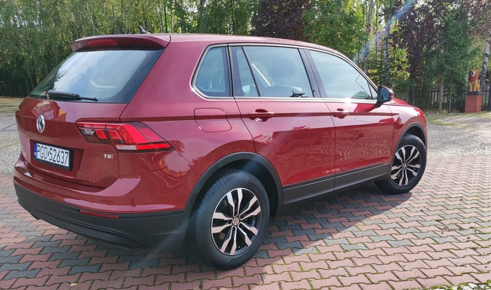 Volkswagen Tiguan cena 73900 przebieg: 63000, rok produkcji 2017 z Radzionków małe 79